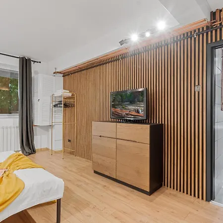 Apartamento Close To Old Town & Cafes *