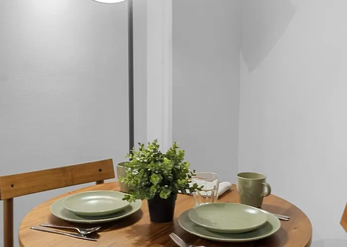 Close To Old Town & Cafes Apartment *